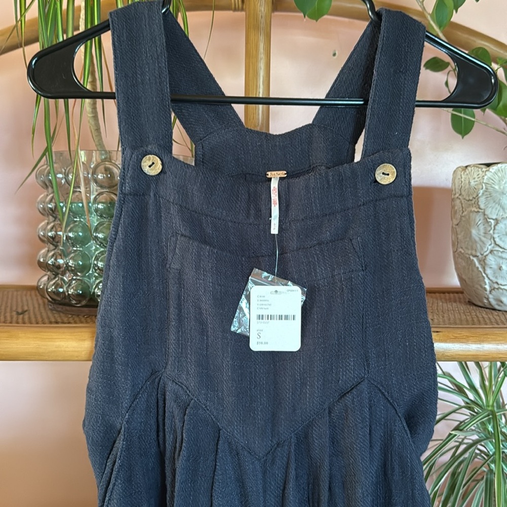 Free People Sun Drenched Overalls Black Sleeveless Jumpsuit Button Details S NWT - Picture 12 of 13